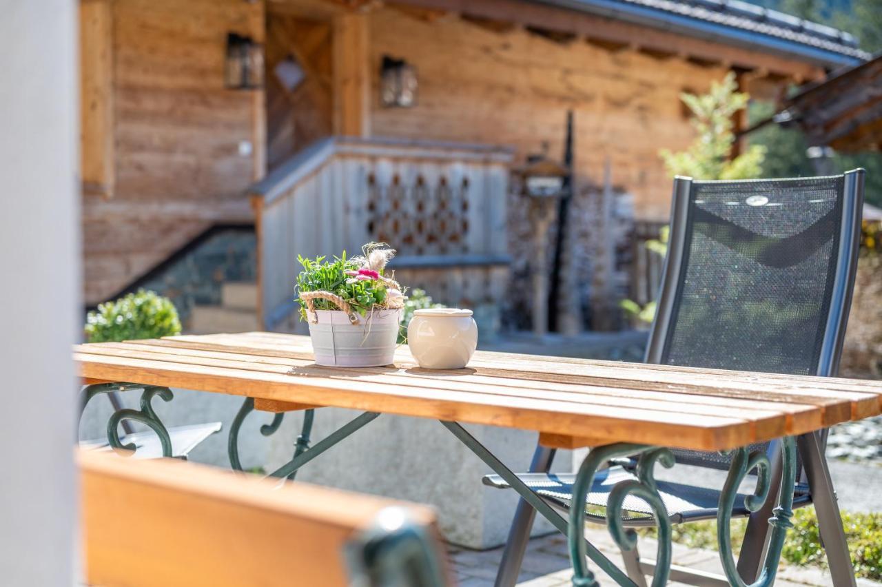 Chaletdorf Am Sonnenhang Neukirchen am Grossvenediger Exterior foto